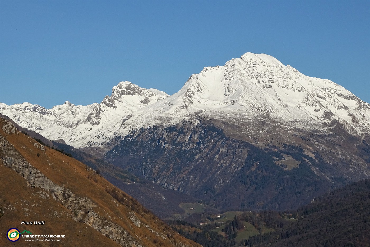 24 Pizzo Arera e Corna Piana.JPG